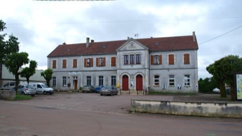 Élagueur Les Hauts de Forterre