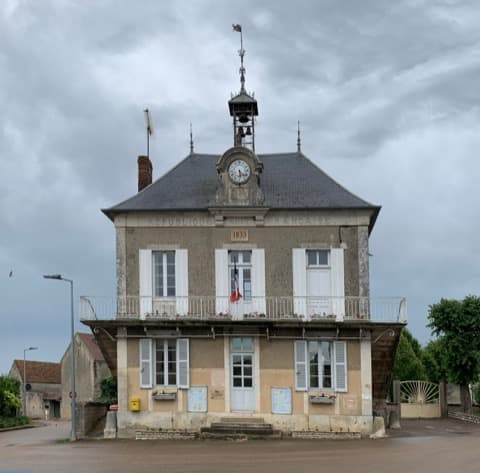 Élagueur Lichères-près-Aigremont