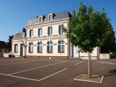 Élagueur Mézilles