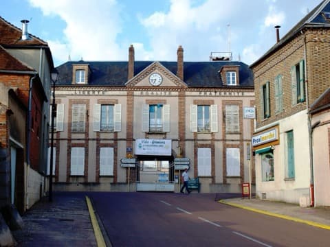Élagueur Thorigny-sur-Oreuse