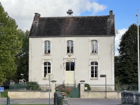 Élagueur Vézannes