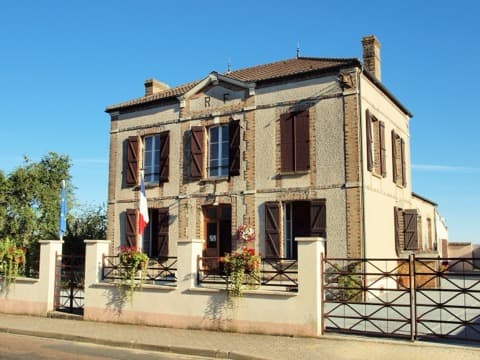 Élagueur Villeneuve-la-Dondagre